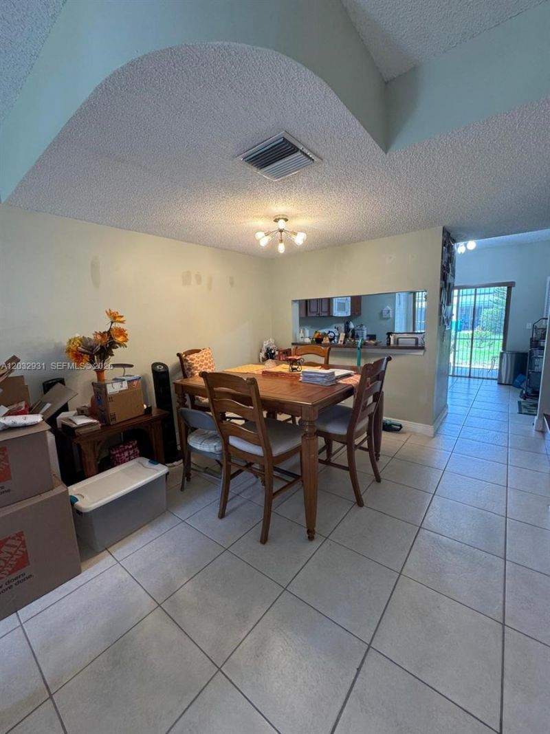 16682 Hemingway Dr , Weston, FL 33326 Photo