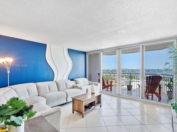 18031 Biscayne Blvd , Unit 1401, Aventura, FL 33160
