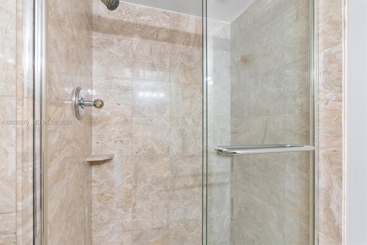 18031 Biscayne Blvd, Unit 1401, Aventura, FL 33160 Photo
