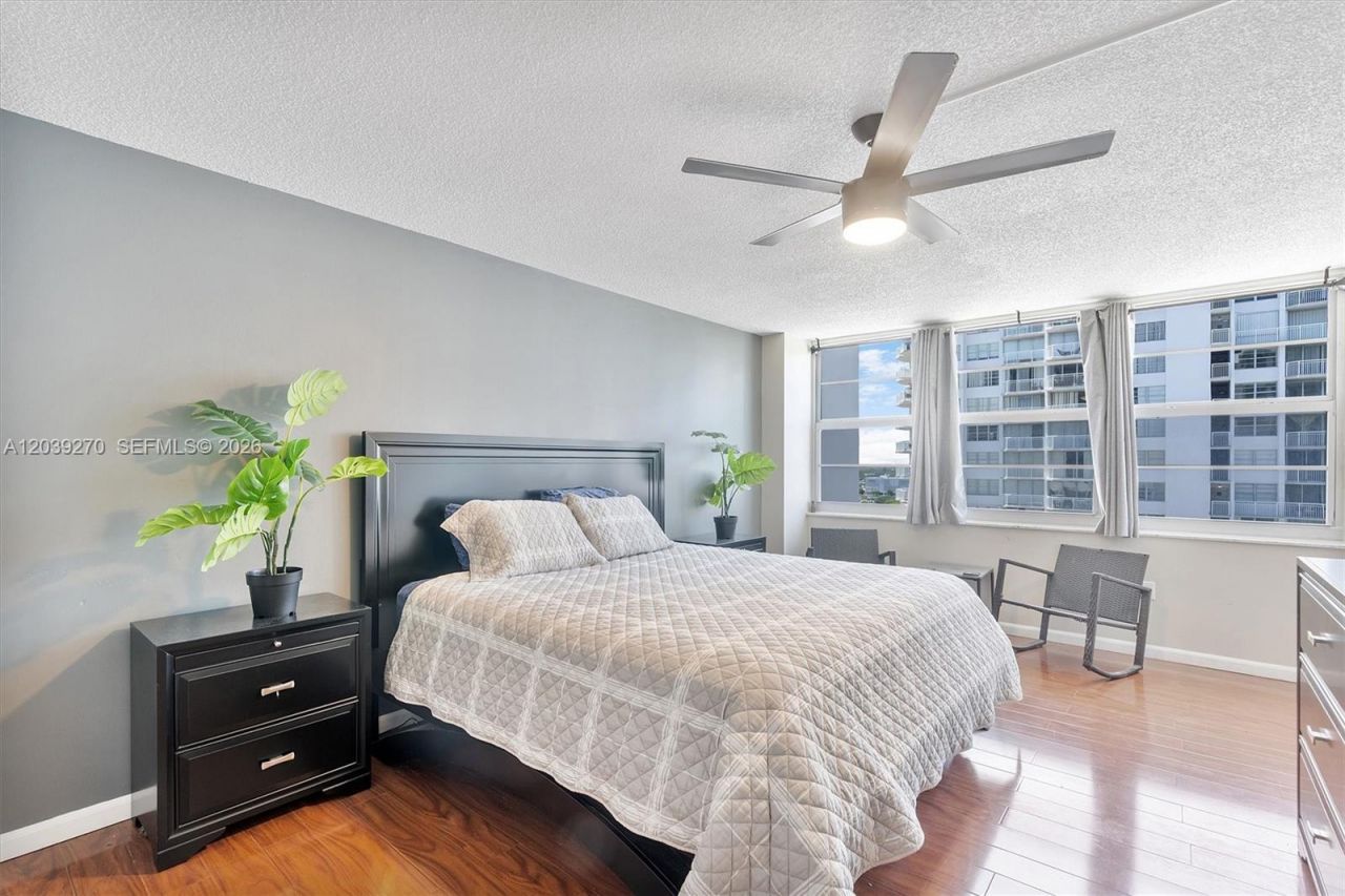 18031 Biscayne Blvd, Unit 1401, Aventura, FL 33160 Photo