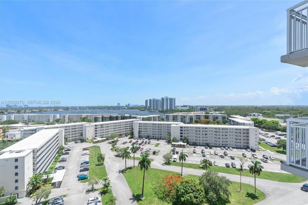 18031 Biscayne Blvd, Unit 1401, Aventura, FL 33160 Photo