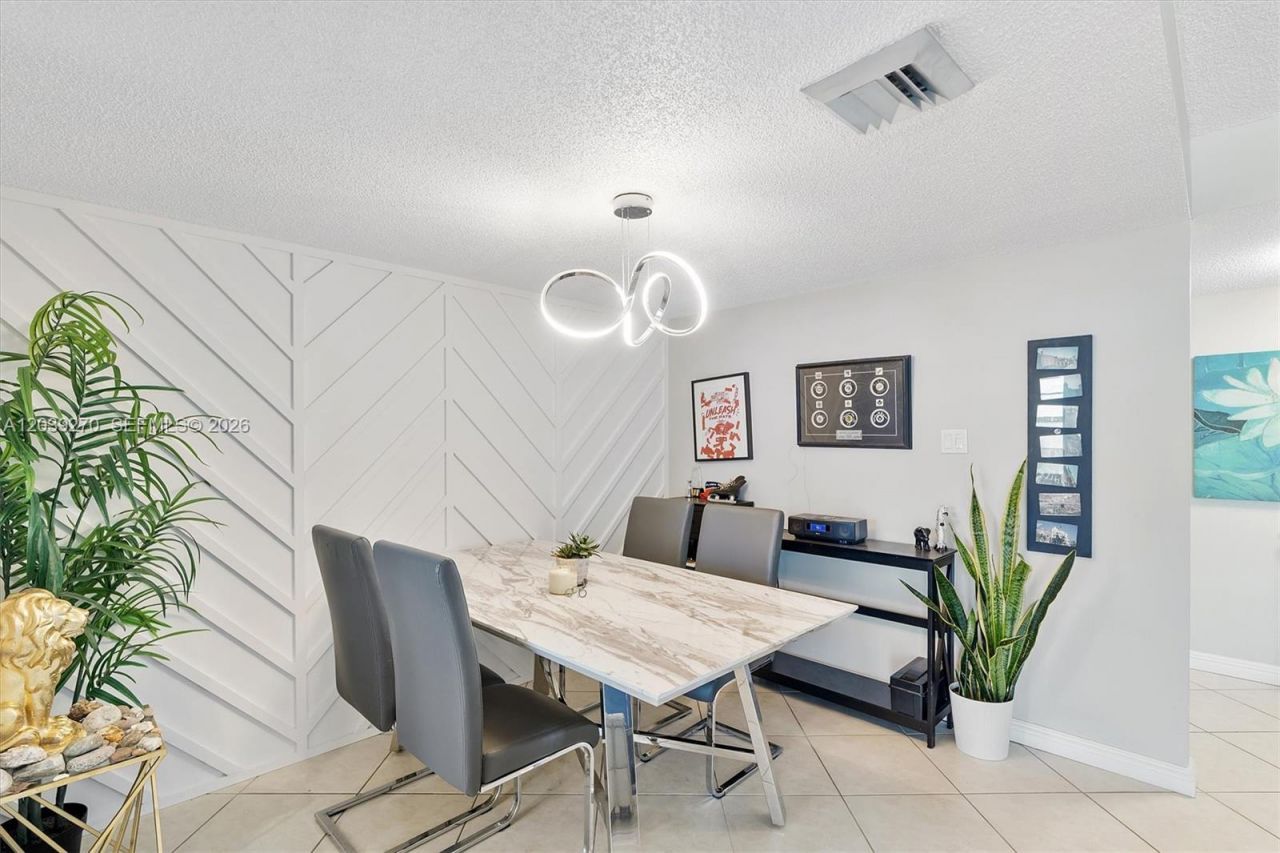 18031 Biscayne Blvd, Unit 1401, Aventura, FL 33160 Photo