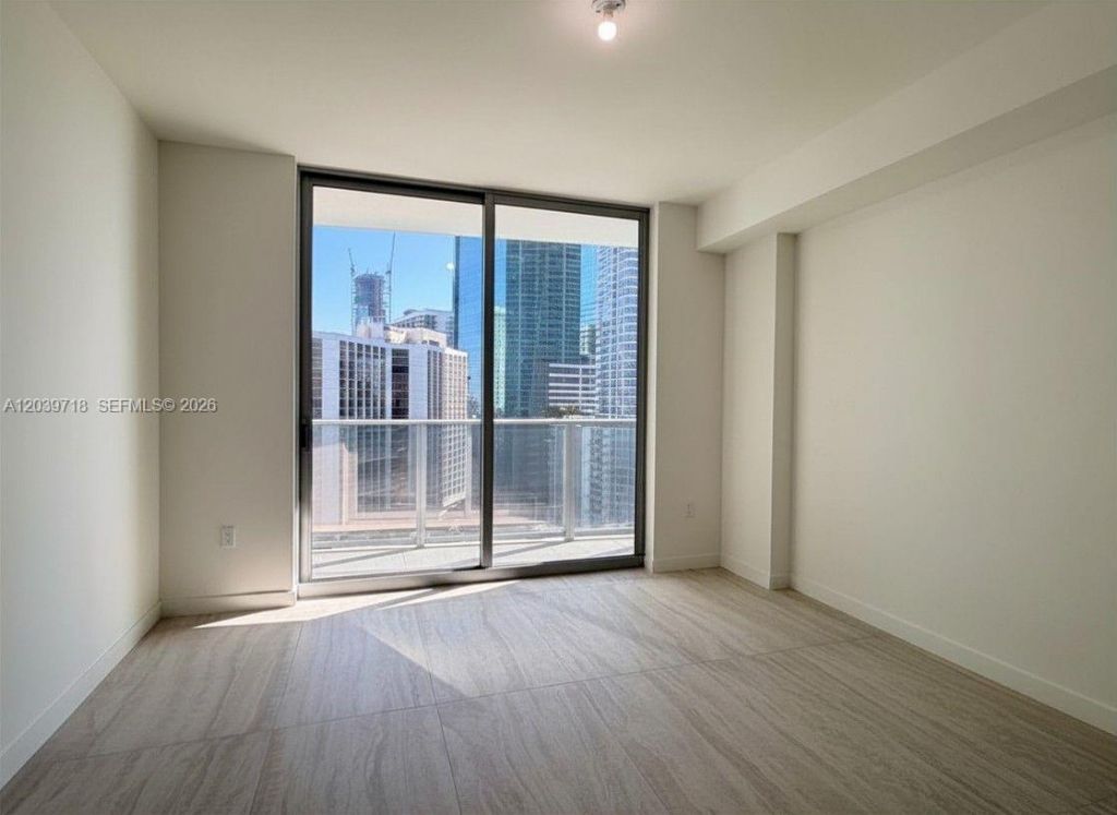 77 SE 5th St, Unit 1903, Miami, FL 33131 Photo