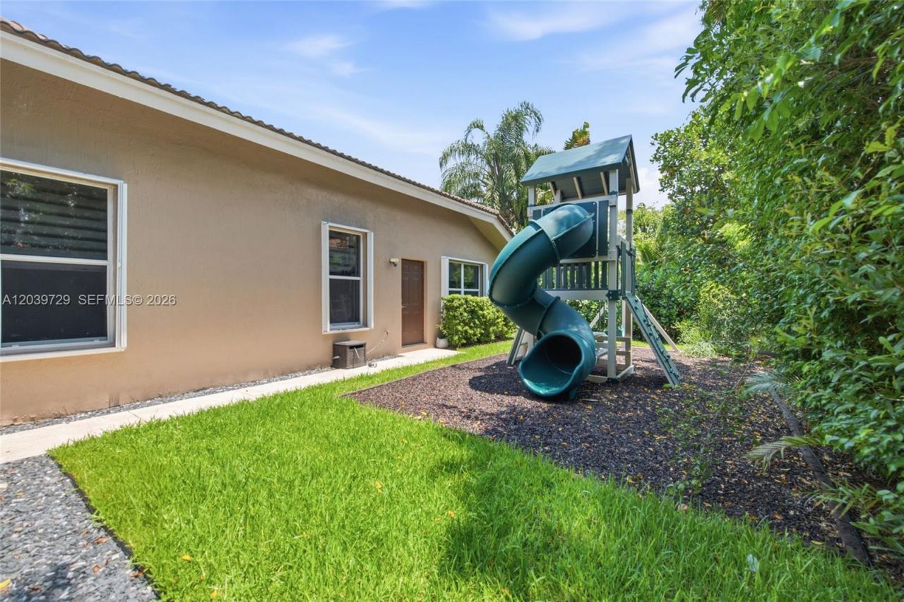 3725 Oak Ridge Ln , Weston, FL 33331 Photo