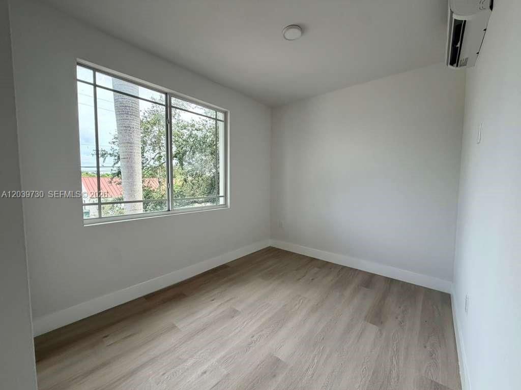 2425 SW 6th St , Unit 17, Miami, FL 33135 Photo