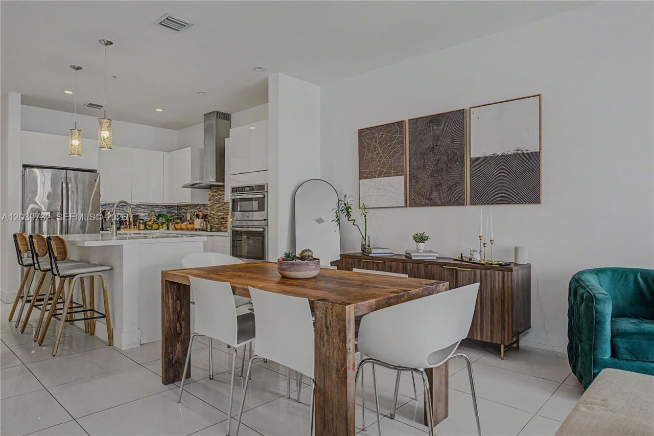 10260 NW 63rd Ter , Unit 203, Miami, FL 33178 Photo