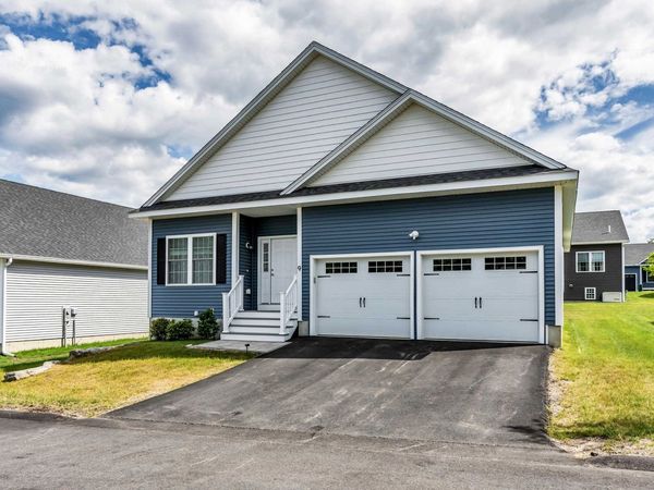 9 Venus Way, Unit 23, Pelham, NH 03076
