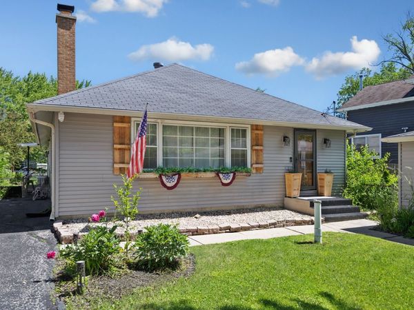 26278 W Blackhawk Avenue, Ingleside, IL 60041