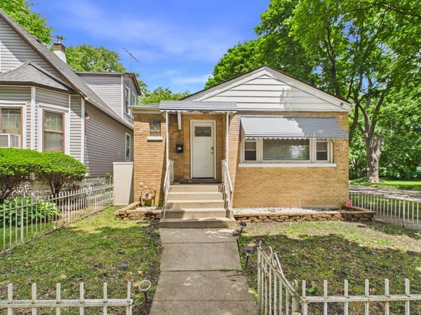 234 W 117th Street , Chicago, IL 60628