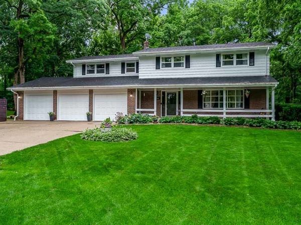 5329 Dallas Court, Rockford, IL 61109