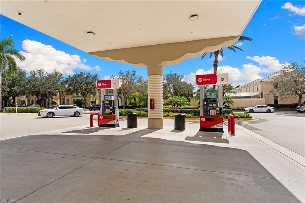 3210 Barbados Ln, Naples, FL 34119 Photo