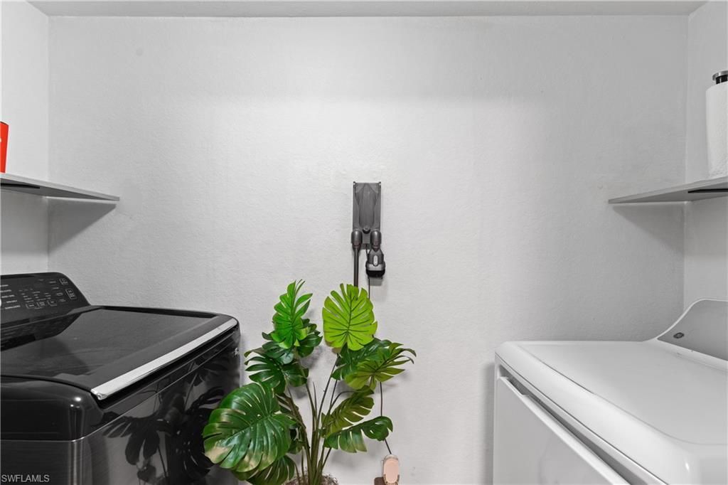 8225 Ibis Club Dr, Unit 204, Naples, FL 34104 Photo