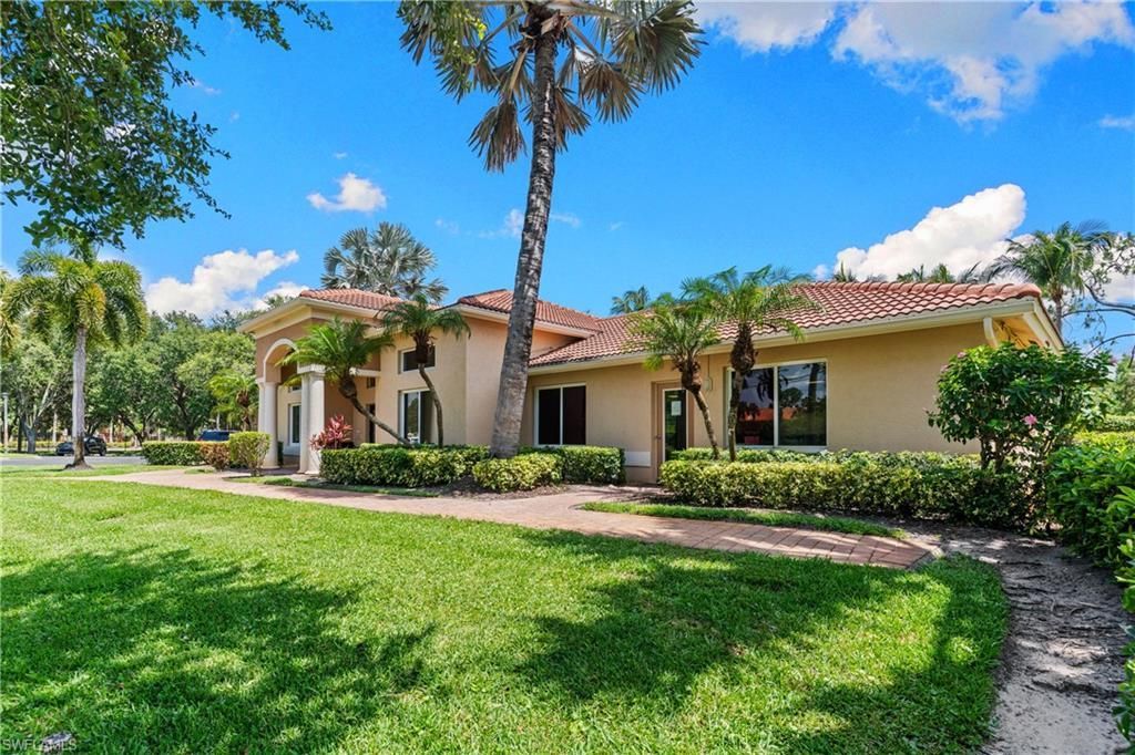 8225 Ibis Club Dr, Unit 204, Naples, FL 34104 Photo