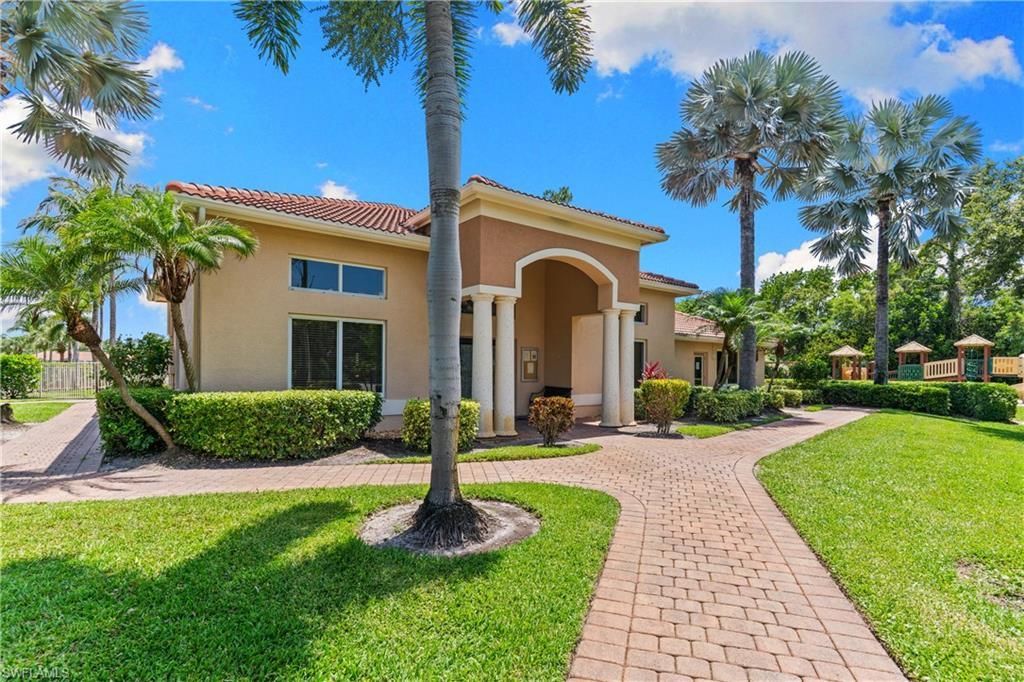 8225 Ibis Club Dr, Unit 204, Naples, FL 34104 Photo