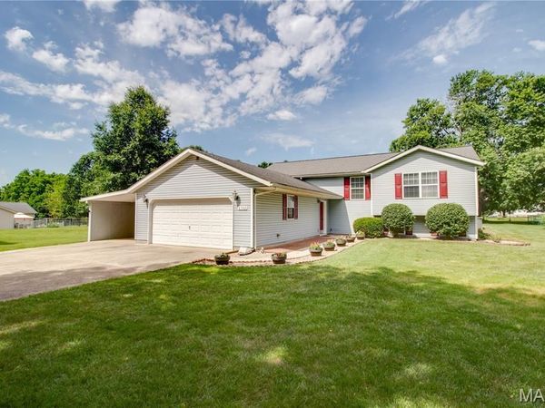 6302 Wenzel Road, Alton, IL 62002