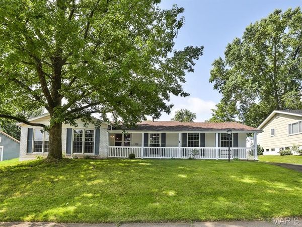 11858 Villa Dorado Drive, St Louis, MO 63146