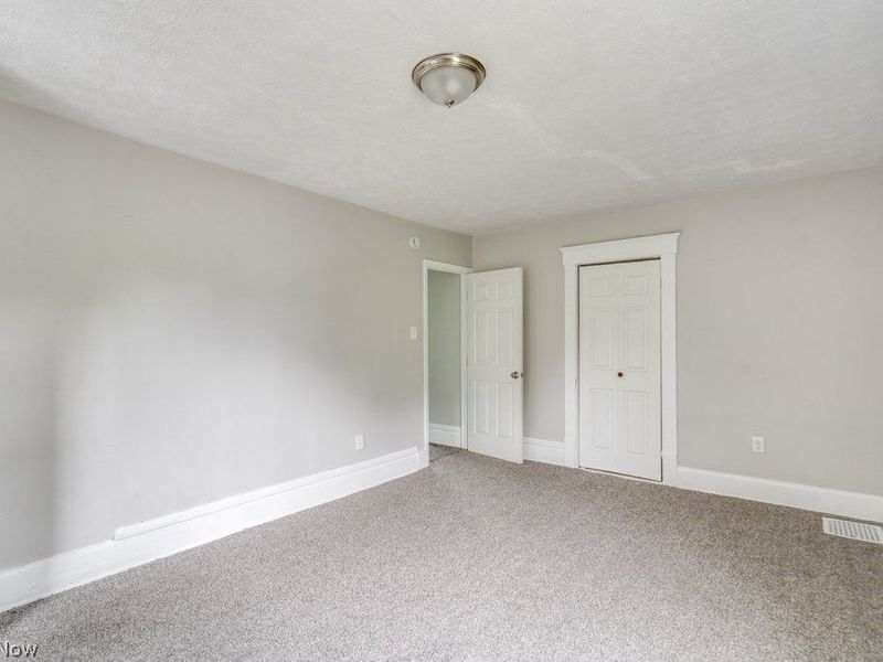 340 Crosby Street, Akron, OH 44303 Photo 12