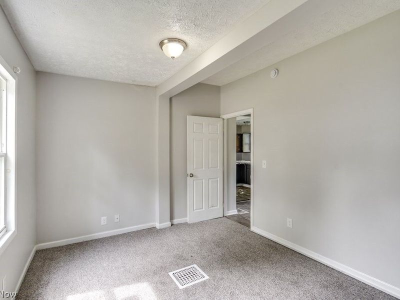 340 Crosby Street, Akron, OH 44303 Photo 7