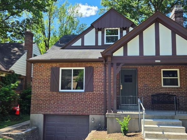 1127 W North Bend Dr, Cincinnati, OH 45224