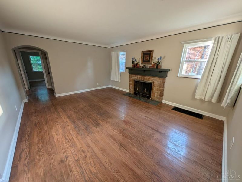 1127 W North Bend Dr, Cincinnati, OH 45224 Photo 3