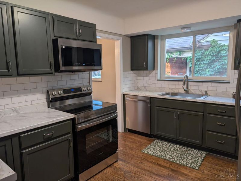 1127 W North Bend Dr, Cincinnati, OH 45224 Photo 8
