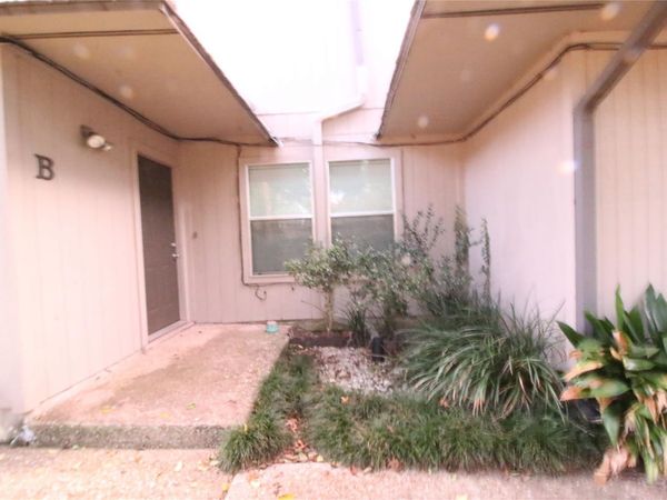 703 Castle Ridge RD, Unit B, Austin, TX 78746