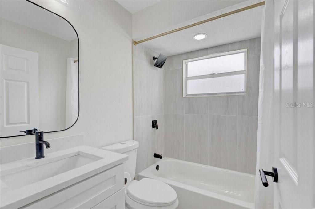 6501 68th Drive E, Palmetto, FL 34221 Photo