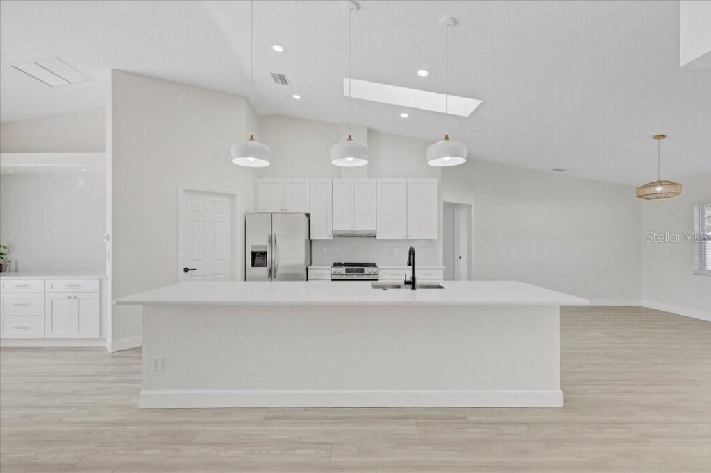 6501 68th Drive E, Palmetto, FL 34221 Photo