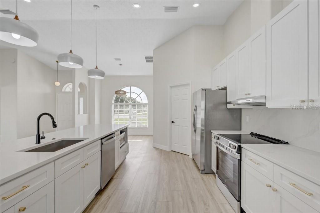 6501 68th Drive E, Palmetto, FL 34221 Photo