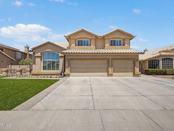 285 S RED ROCK Street, Gilbert, AZ 85296
