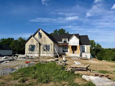 2030 West Court, Richmond, KY 40475
