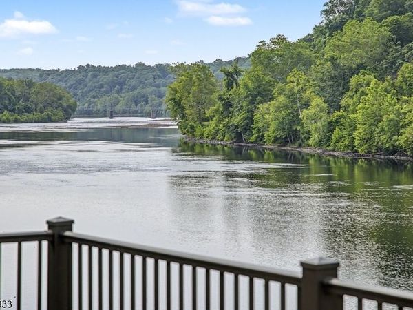 159 Byram Ln, Kingwood, NJ 08559