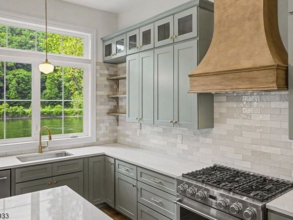 159 Byram Ln, Kingwood, NJ 08559