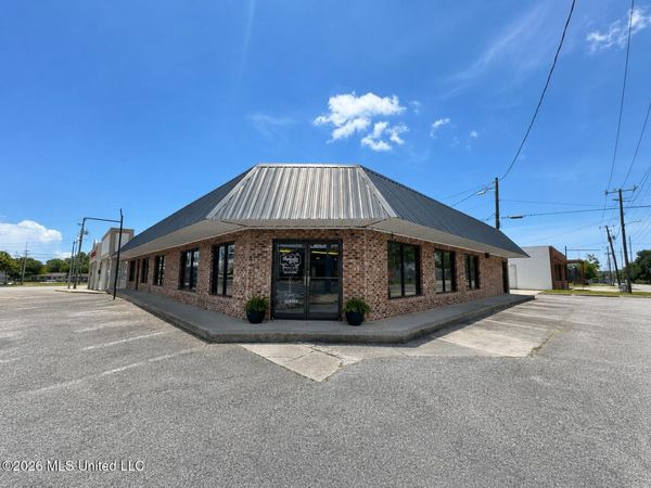 3519 Market Street, Pascagoula, MS 39567