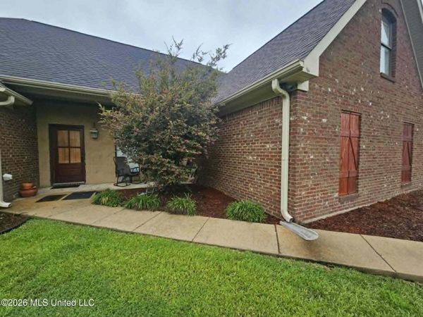 101 Grandview , Florence, MS 39073