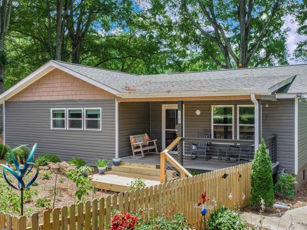 138 Mountain Street, Valley Head, AL 35989