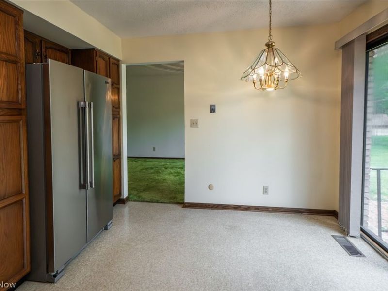 2421 Fairview Road , Uniontown, OH 44685 Photo 12