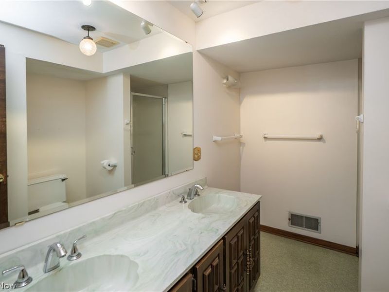 2421 Fairview Road , Uniontown, OH 44685 Photo 29
