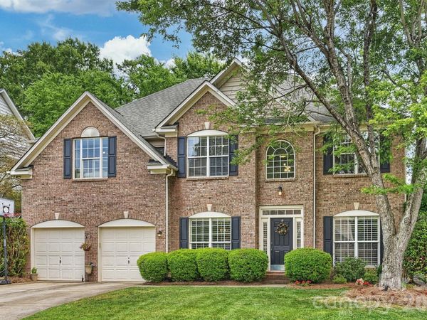9318 Autumn Applause Drive, Charlotte, NC 28277