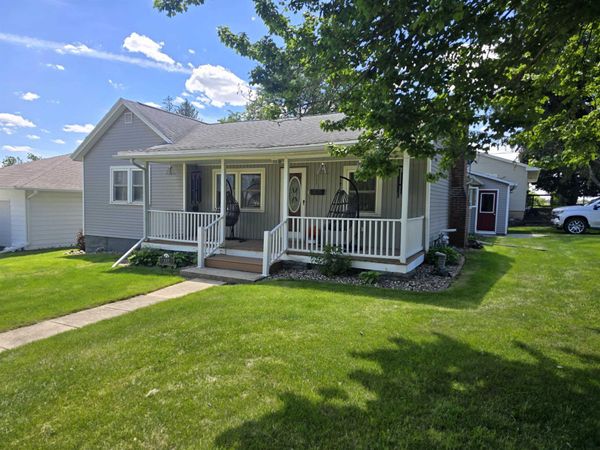 117 State Street, West Union, IA 52175