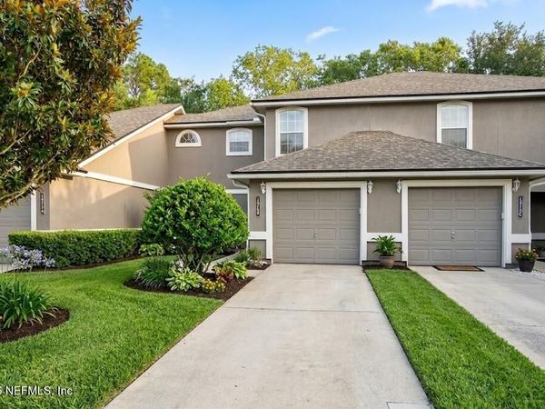 1575 VINELAND Circle, Unit B, Fleming Island, FL 32003
