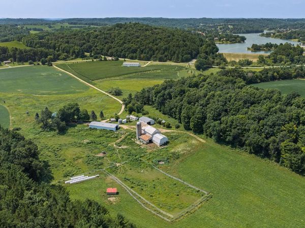 E2906 N Dutch Hollow Road, La Valle, WI 53941