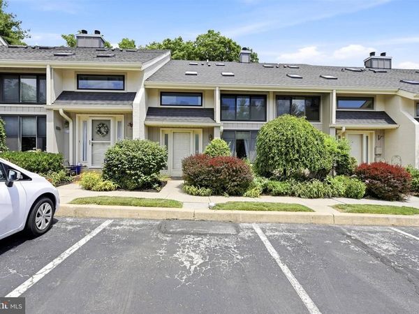 9 LANDMARK DRIVE , MALVERN, PA 19355