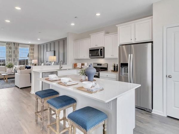 201 WINDING ROAD, FORKS TOWNSHIP, PA 18040