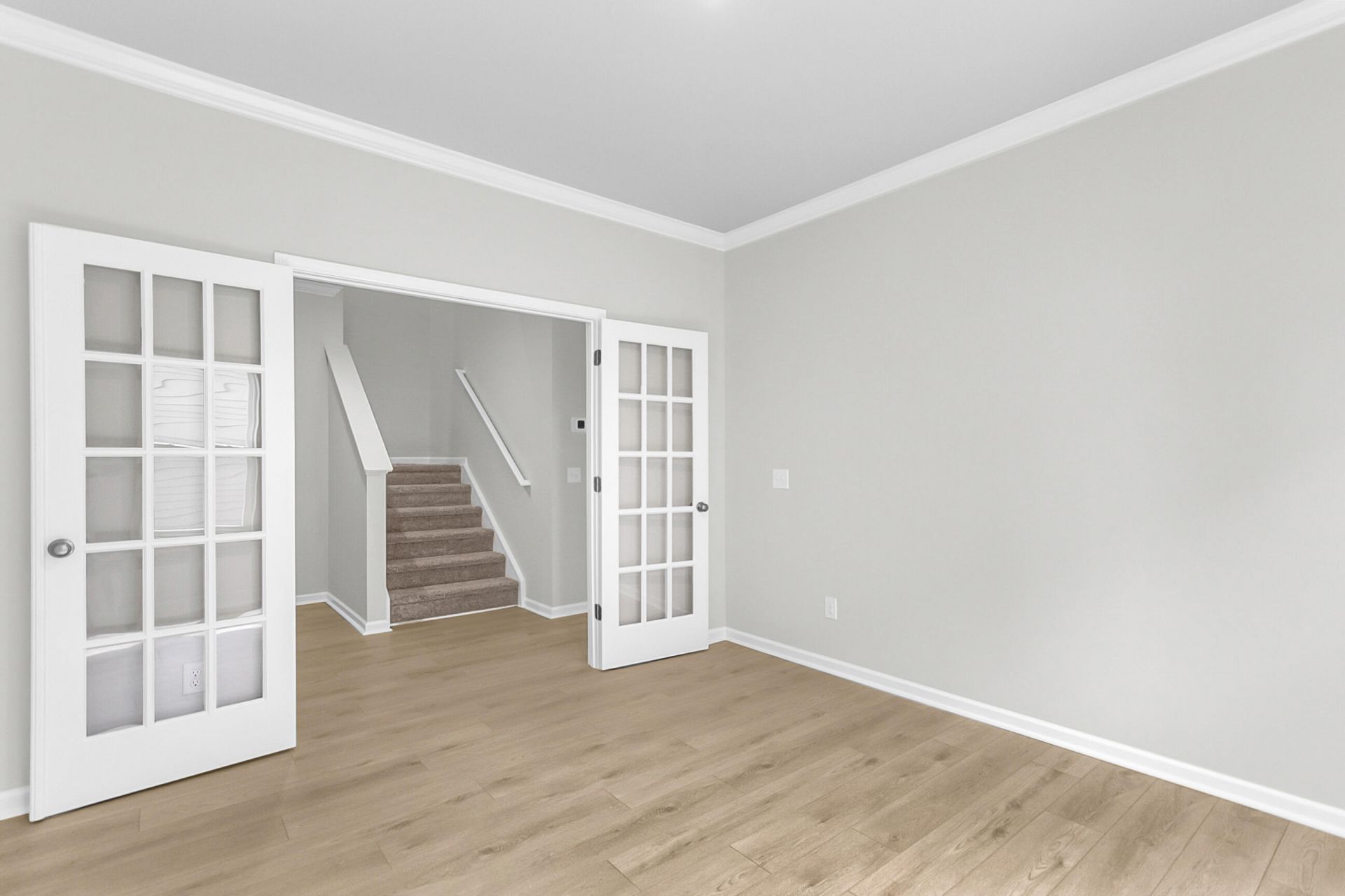 113 Old Creek Court Photo 6