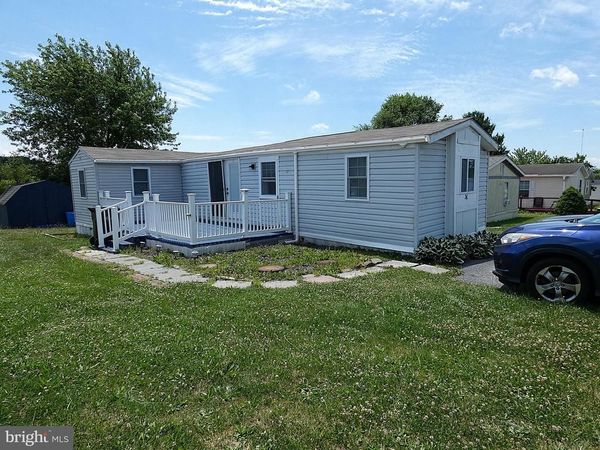 36 DALLAS DRIVE , GRANTVILLE, PA 17028