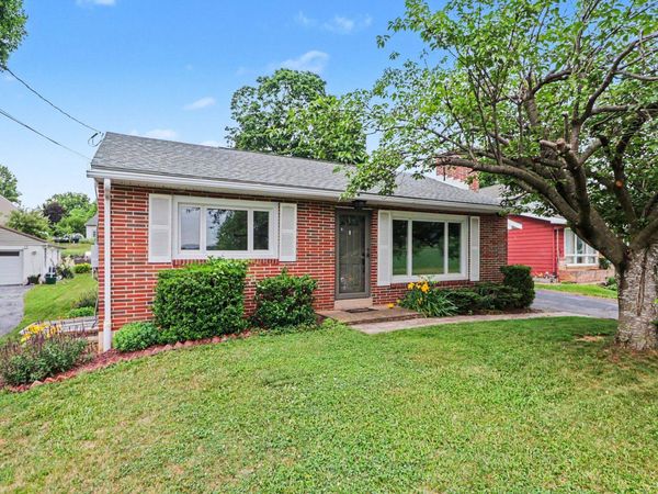 1755 GROVE STREET , HUMMELSTOWN, PA 17036