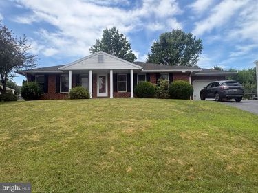 2718 RIDINGS WAY , YORK, PA 17408