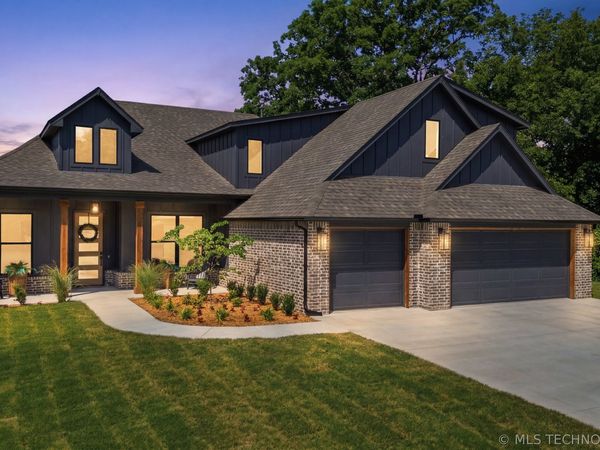 18236 S Clear Creek Court, Claremore, OK 74017