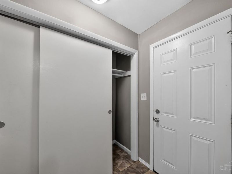8769 Zodiac Drive, Springfield Twp., OH 45231 Photo 25